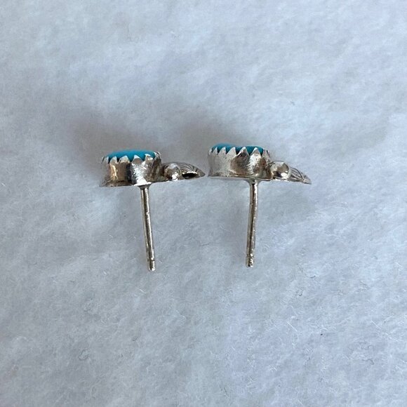 VTG Sterling Silver 925 Dainty Southwest Style Oval Turquoise Leaf Stud Earrings - Picture 8 of 16